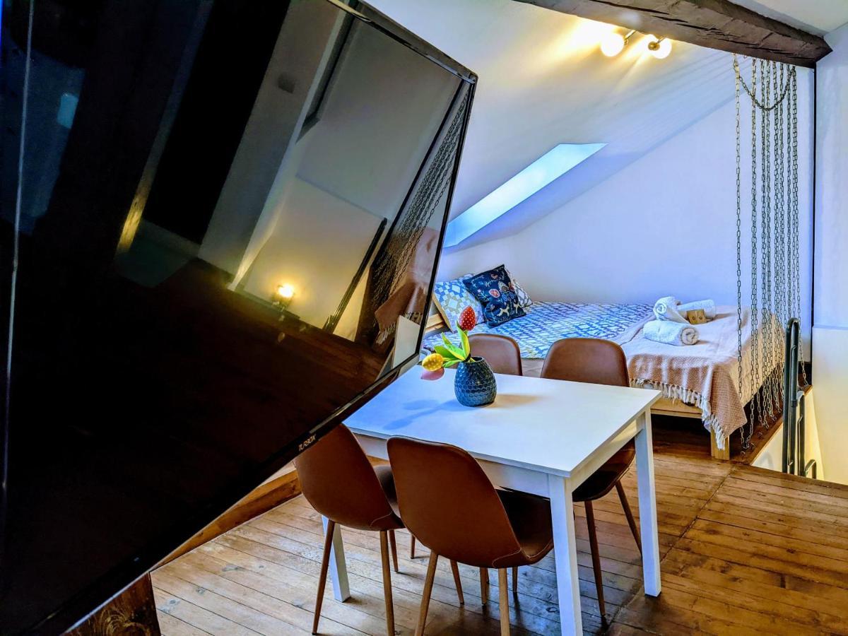Honey I'M Home Apartments Veliko Tarnovo Luaran gambar