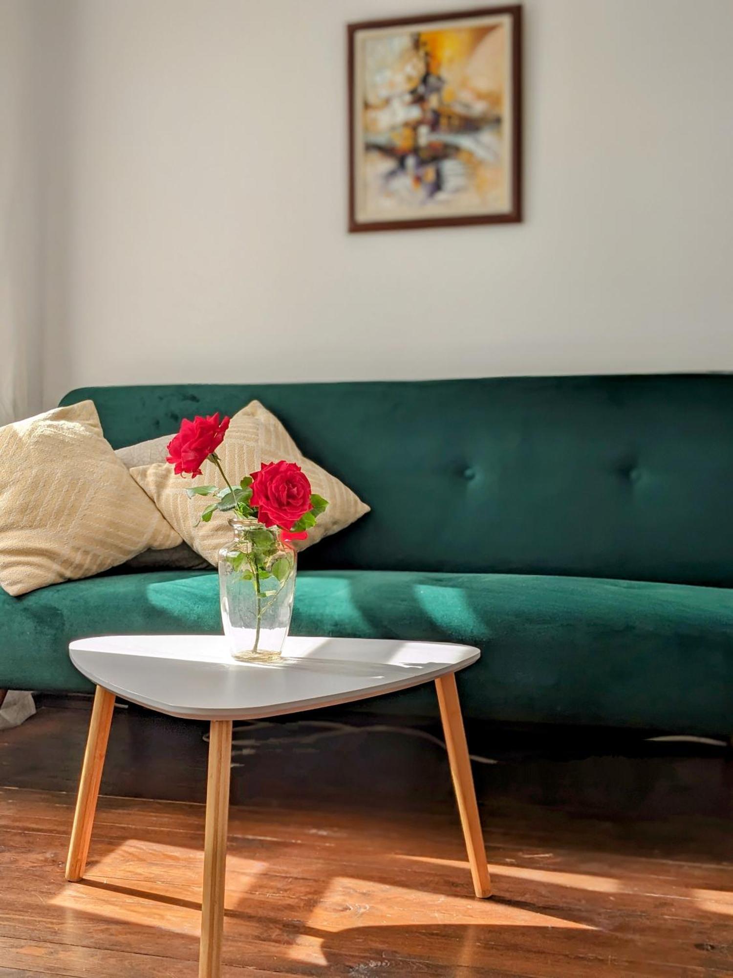Honey I'M Home Apartments Veliko Tarnovo Luaran gambar